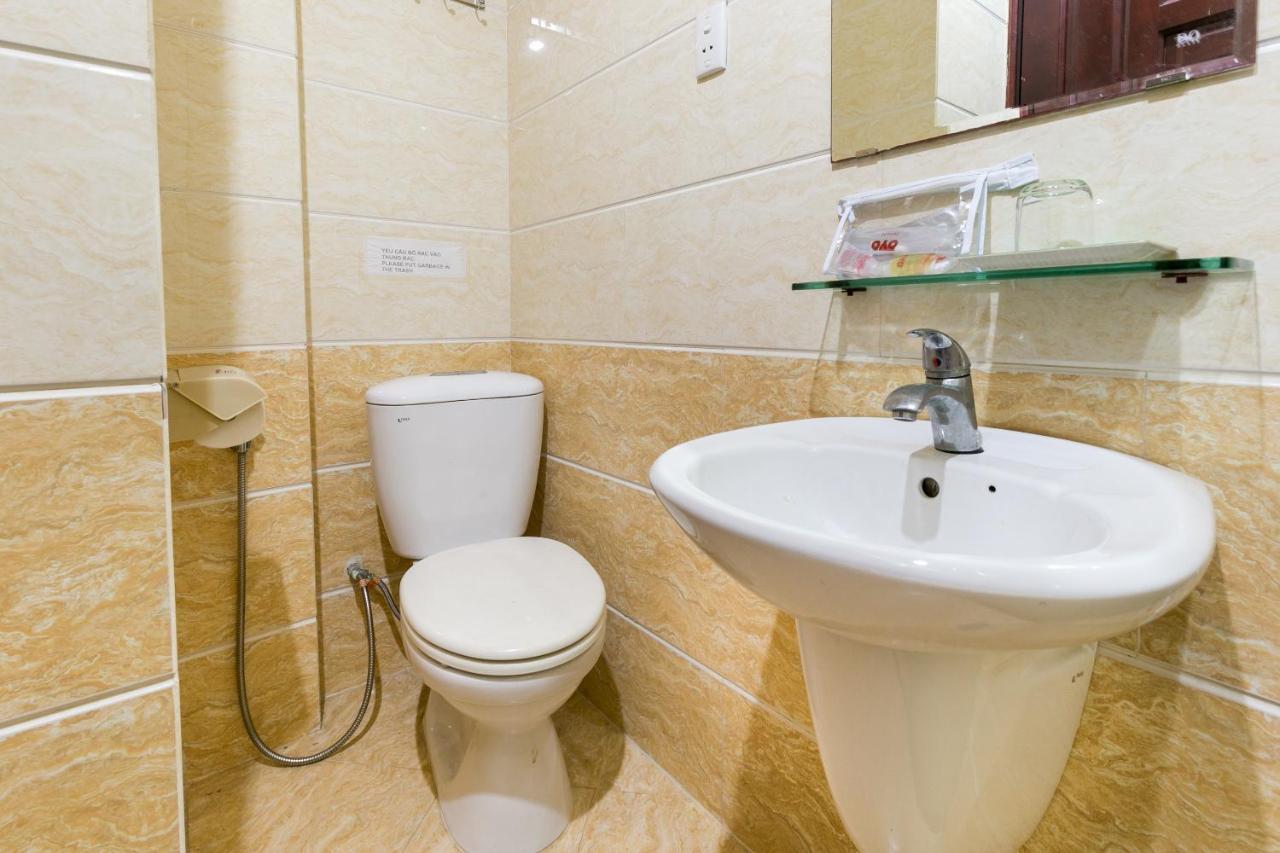הו צ'י מין סיטי Oyo 422 Nguyen Thanh Hotel מראה חיצוני תמונה